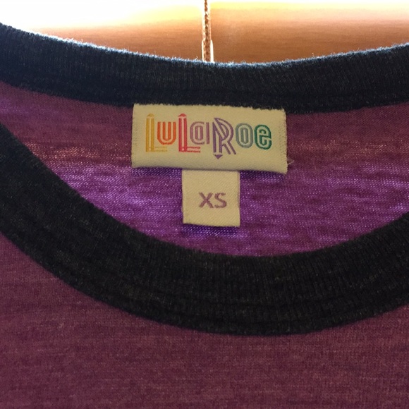LuLaRoe Randy T-shirt - Picture 2 of 3